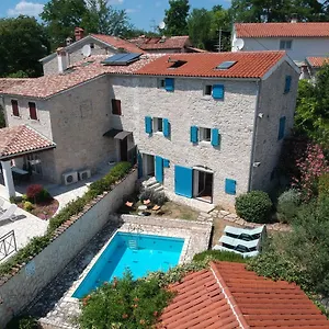 Villa Filipa, Brkac