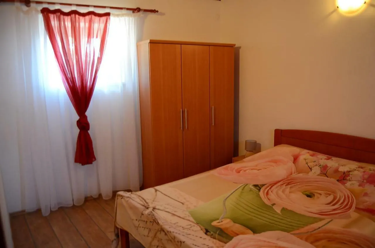 Apartment Duerose Buje 0*,  Kroatien